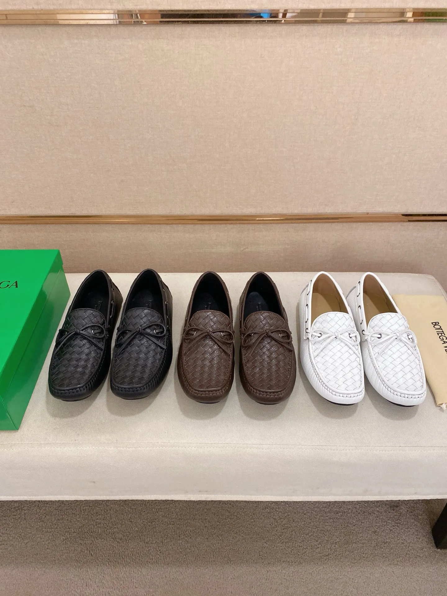 Men's shoes 💰 400💰 (Niu Li + Niu Pad) [BV] latest hot style‼ ️Casual men's shoes, uppers imported deer pattern first-layer cowhide ➕Full imported cowhide lining✔️Exquisite workmanship, excellent foot feel, special rubber soles✔️, cool and fashionable, the latest fashion, fashionable outsole, hurry up. Code number: 38-44 (can be customized to 37.45, non-refundable)